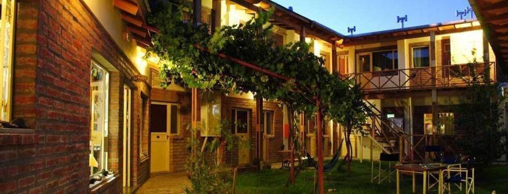 La Tosca Hostel Puerto Madryn Exterior foto